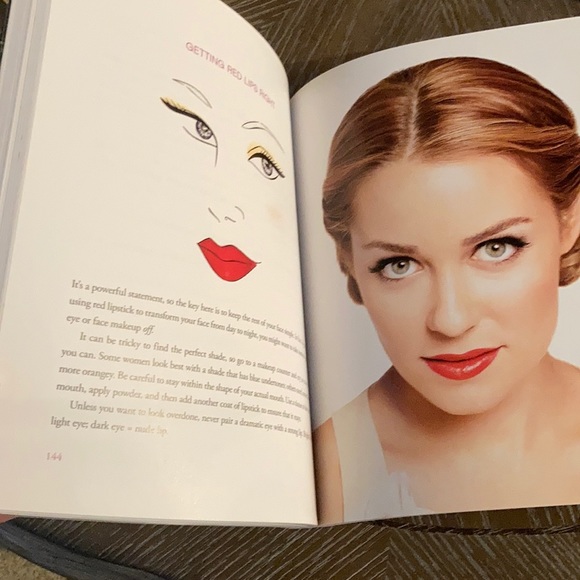 LAST CHANCE Lauren Conrad Style Coffee Table Book - Picture 3 of 4